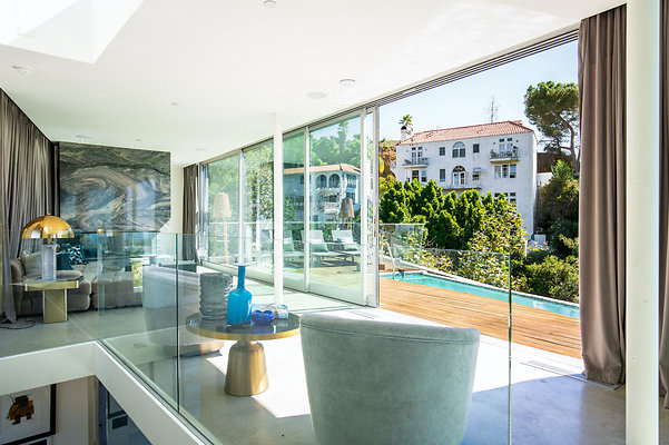 UNIVERSAL-D404-LA-17