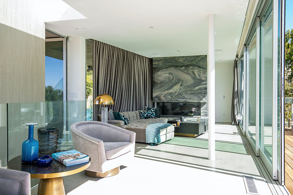 UNIVERSAL-D404-LA-19