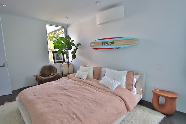 UNIVERSAL-CW127-VEN-83 UNIVERSAL-CW127-VEN-83