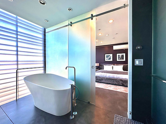 UNIVERSAL-CW127-VEN-31 UNIVERSAL-CW127-VEN-31