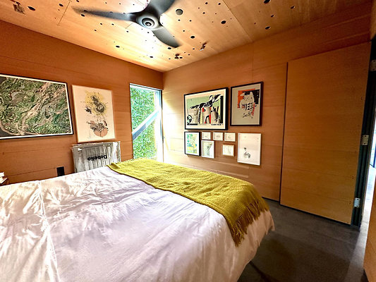 UNIVERSAL-CW145-CHV-148