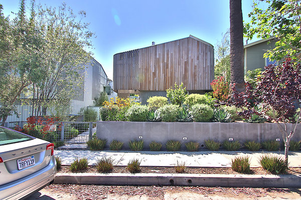 UNIVERSAL-CW043-VEN-3