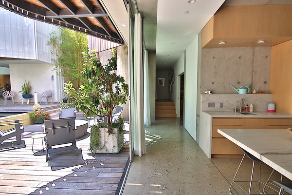 UNIVERSAL-CW043-VEN-51