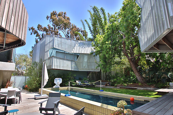 UNIVERSAL-CW043-VEN-111 UNIVERSAL-CW043-VEN-111