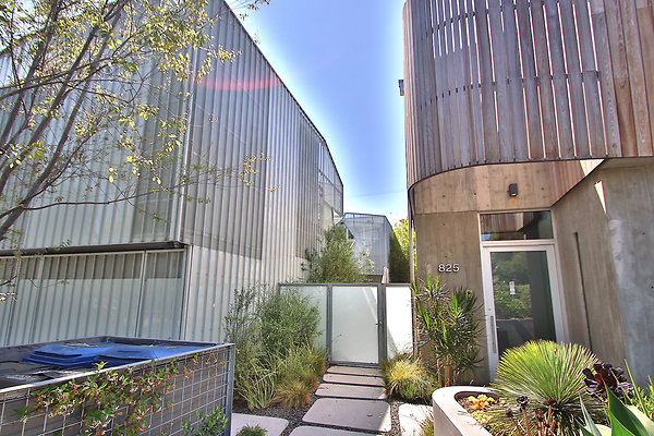 UNIVERSAL-CW043-VEN-10