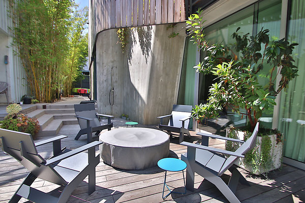 UNIVERSAL-CW043-VEN-135 UNIVERSAL-CW043-VEN-135