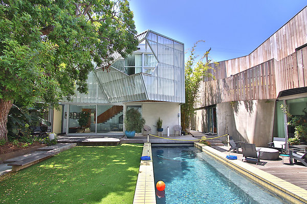 UNIVERSAL-CW043-VEN-106 UNIVERSAL-CW043-VEN-106