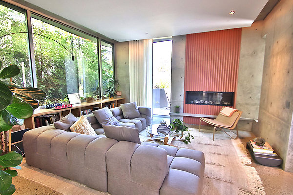 UNIVERSAL-CW043-VEN-19