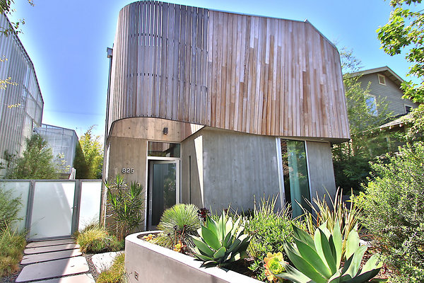 UNIVERSAL-CW043-VEN-12