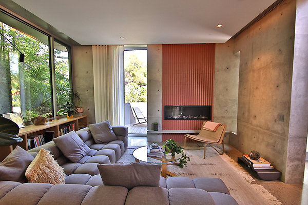 UNIVERSAL-CW043-VEN-21