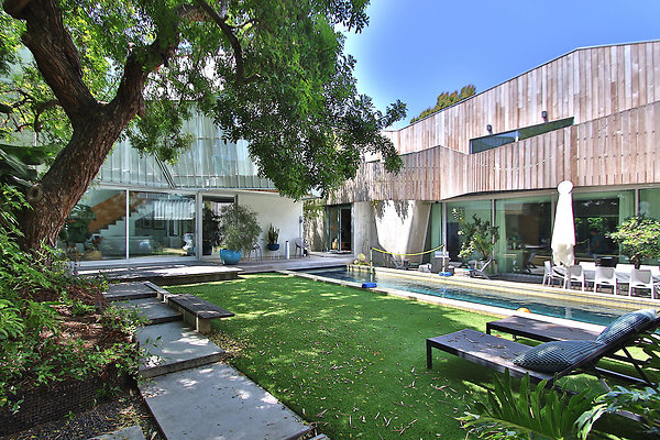 UNIVERSAL-CW043-VEN-105 UNIVERSAL-CW043-VEN-105