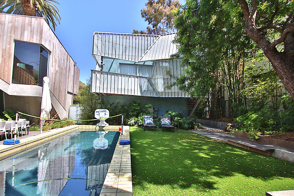 UNIVERSAL-CW043-VEN-121 UNIVERSAL-CW043-VEN-121