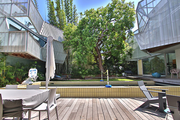 UNIVERSAL-CW043-VEN-138 UNIVERSAL-CW043-VEN-138