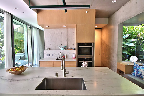 UNIVERSAL-CW043-VEN-47