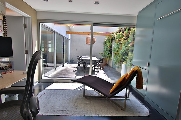 UNIVERSAL-CW042-VEN-91