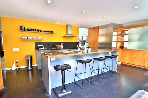 UNIVERSAL-CW042-VEN-74