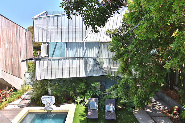 UNIVERSAL-CW042-VEN-107