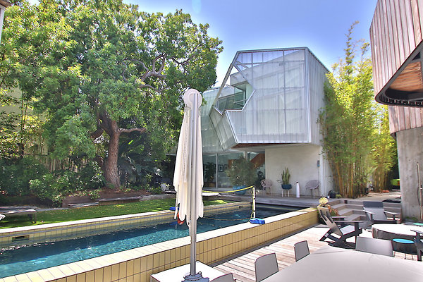 UNIVERSAL-CW042-VEN-21