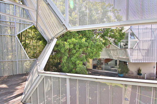 UNIVERSAL-CW042-VEN-142 UNIVERSAL-CW042-VEN-142