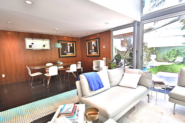 UNIVERSAL-CW042-VEN-57