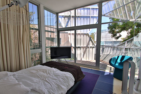 UNIVERSAL-CW042-VEN-96