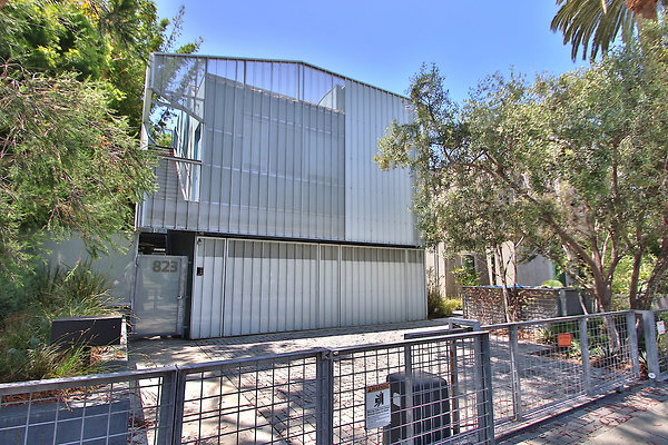 UNIVERSAL-CW042-VEN-7