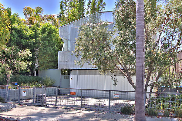 UNIVERSAL-CW042-VEN-5