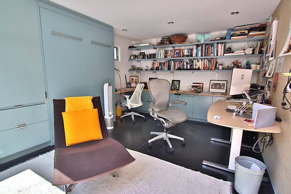 UNIVERSAL-CW042-VEN-87