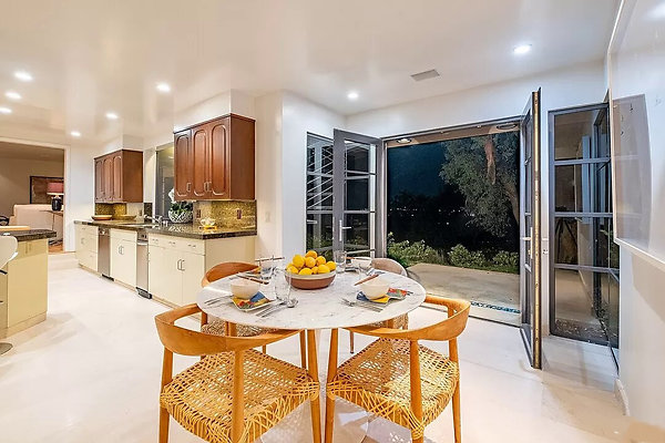 UNIVERSAL-B237-TZ-43