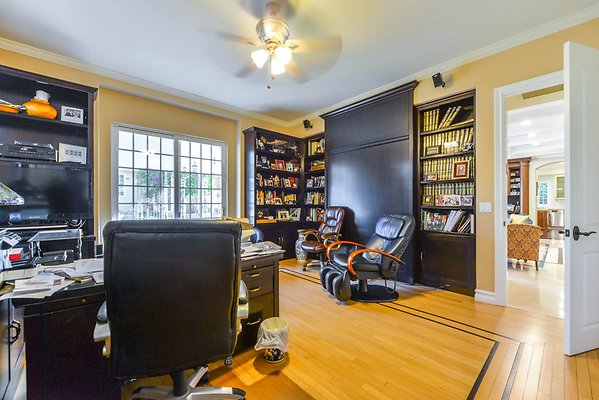 UNIVERSAL-A927-Tarzana-27