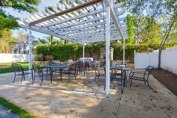 UNIVERSAL-A927-Tarzana-86 UNIVERSAL-A927-Tarzana-86