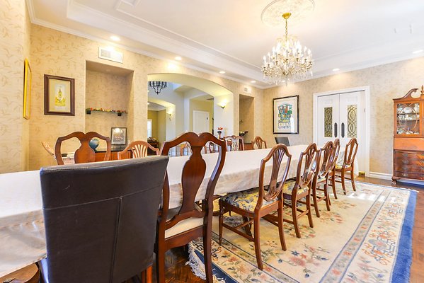 UNIVERSAL-A927-Tarzana-16