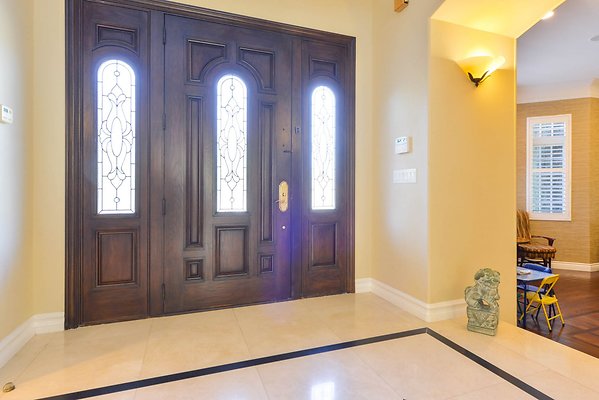 UNIVERSAL-A927-Tarzana-6