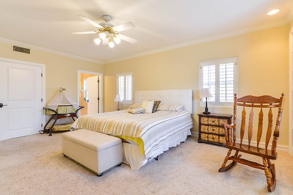 UNIVERSAL-A927-Tarzana-52