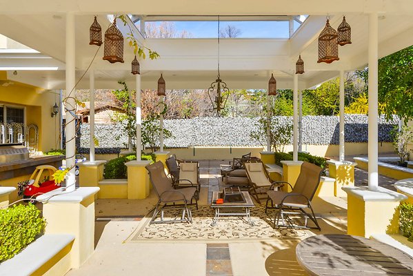 UNIVERSAL-A927-Tarzana-67 UNIVERSAL-A927-Tarzana-67