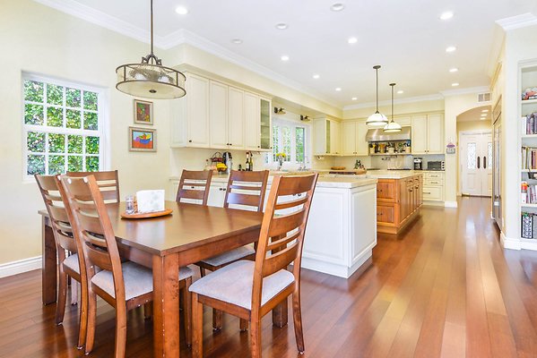 UNIVERSAL-A927-Tarzana-34