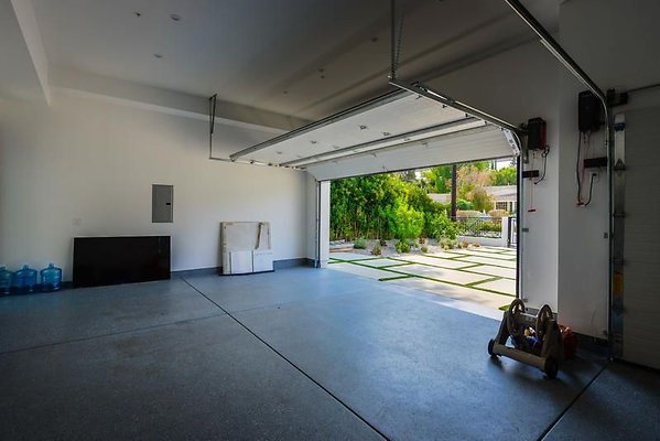 UNIVERSAL-B311-TZ-92 UNIVERSAL-B311-TZ-92