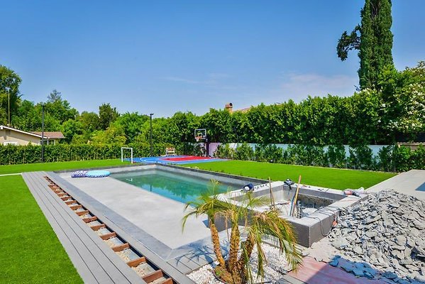 UNIVERSAL-B311-TZ-79 UNIVERSAL-B311-TZ-79