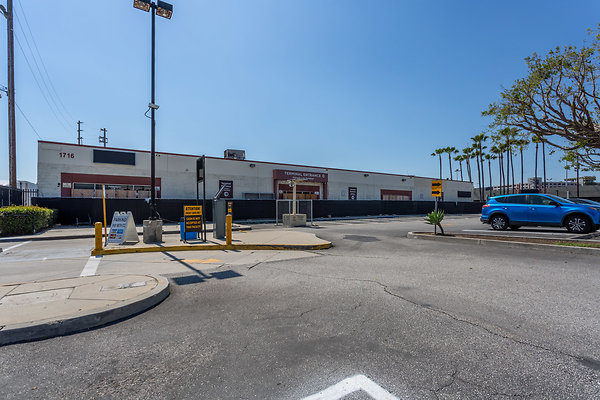 1716-ArtsDist 002 1716-ArtsDist 002