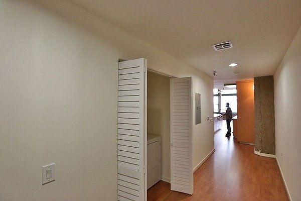 CapEquityNYCStyleDTLALofts27 CapEquityNYCStyleDTLALofts27