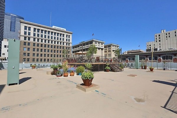 CapEquityNYCStyleDTLALofts34 CapEquityNYCStyleDTLALofts34