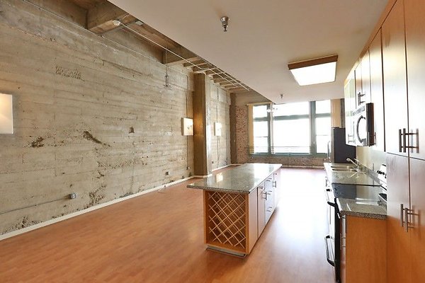 CapEquityNYCStyleDTLALofts4 CapEquityNYCStyleDTLALofts4