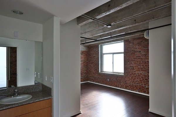 CapEquityNYCStyleDTLALofts58 CapEquityNYCStyleDTLALofts58