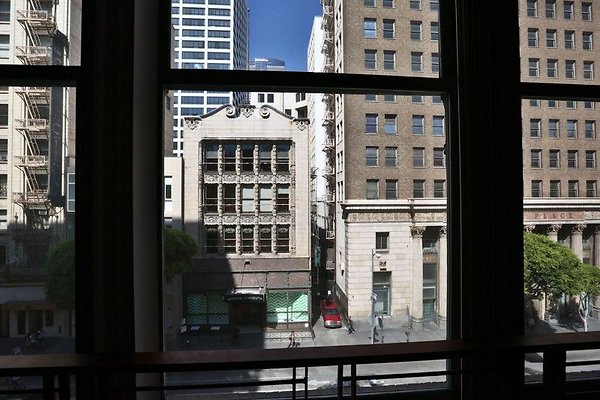 CapEquityNYCStyleDTLALofts25 CapEquityNYCStyleDTLALofts25