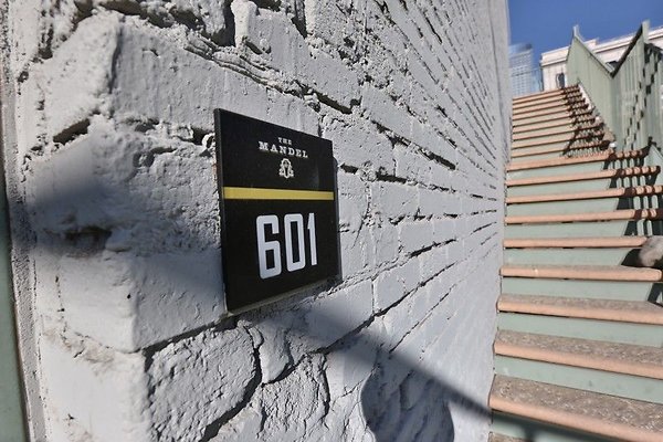 CapEquityNYCStyleDTLALofts46 CapEquityNYCStyleDTLALofts46