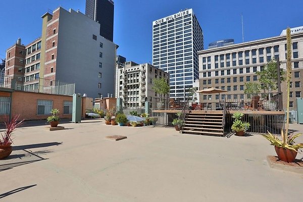 CapEquityNYCStyleDTLALofts33 CapEquityNYCStyleDTLALofts33