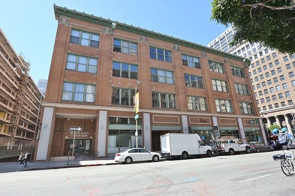 CapEquityNYCStyleDTLALofts2 CapEquityNYCStyleDTLALofts2