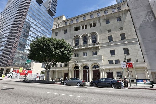 CapEquityTheVarietyArtsTheater2 CapEquityTheVarietyArtsTheater2