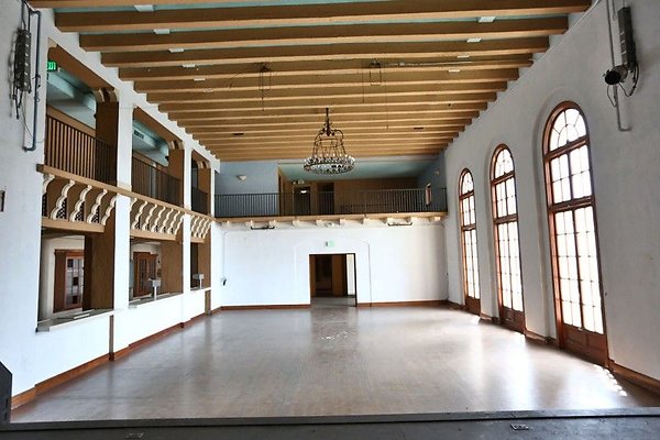 CapEquityTheVarietyArtsTheater75 CapEquityTheVarietyArtsTheater75