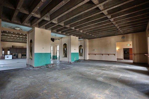 CapEquityTheVarietyArtsTheater86 CapEquityTheVarietyArtsTheater86